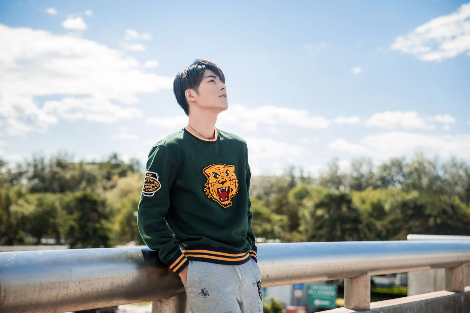 陳學冬啟程紐約時裝週