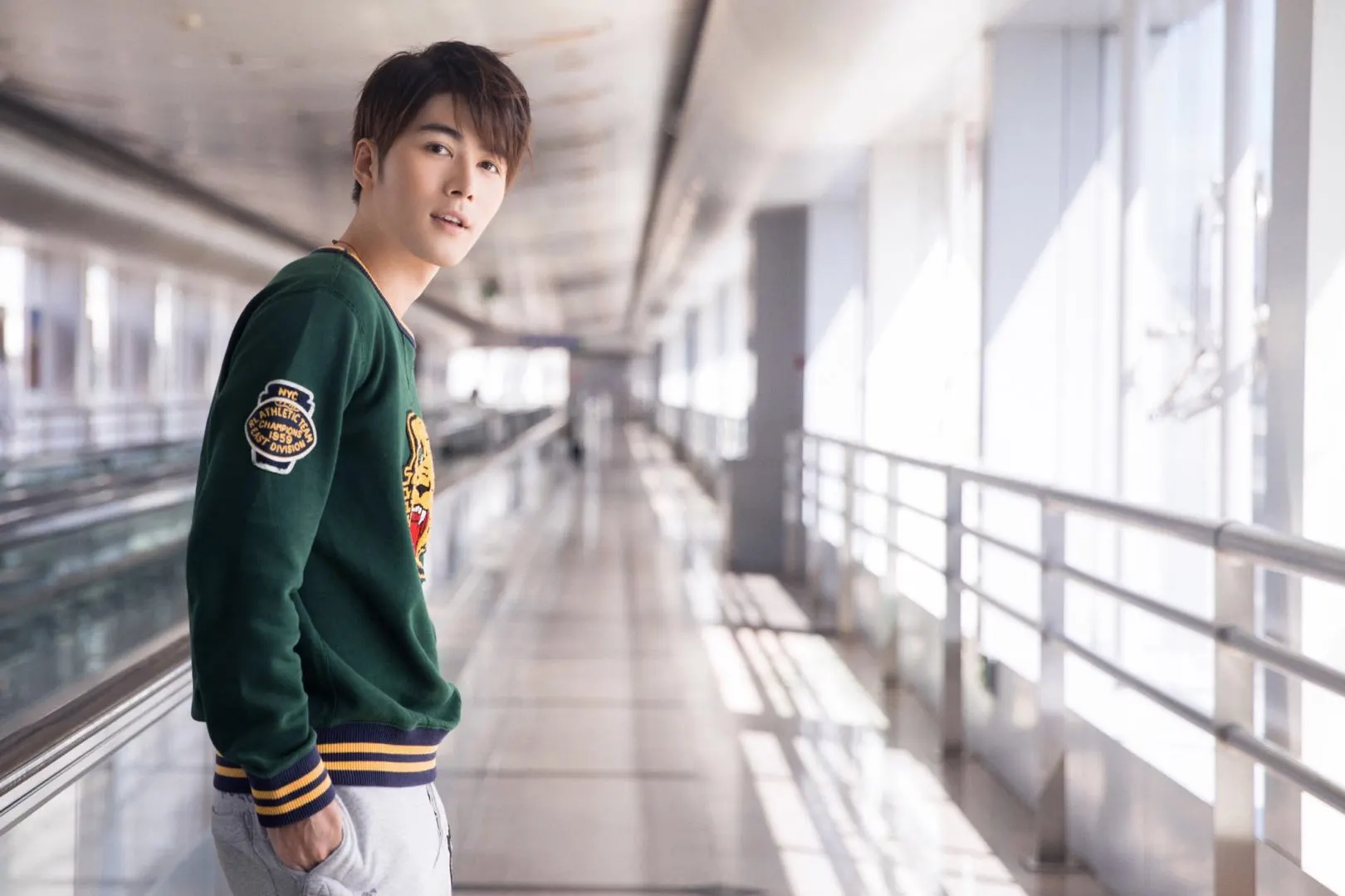 陳學冬啟程紐約時裝週