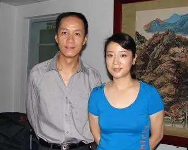  Xiaoyi Chen  Huining Liu 