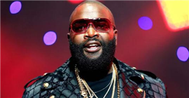 里克·罗斯因呼吸急促入院 获得生命支持后回家治疗